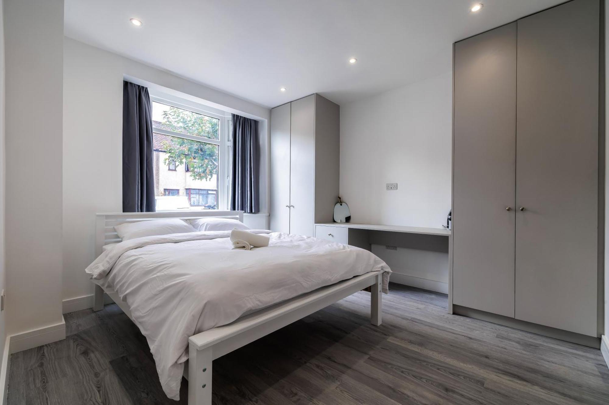 Modern Home With Driveway Parking For 2 Vehicles, Near Tottenham Hotspur Stadium, White Hart Lane Train Station 伦敦 外观 照片